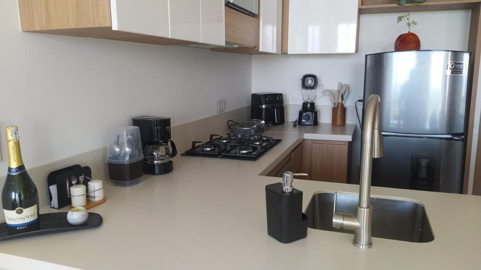 Baia Kristal Andrés Cartagena